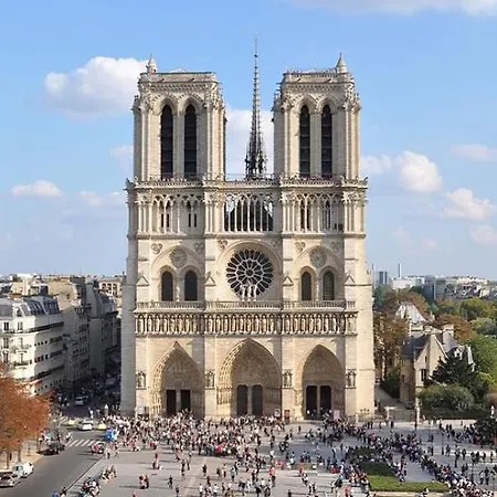 Imhost 8 - Lovely At St Michel-notre Dame *
