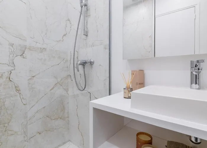 Apartment Imhost 8 - Lovely At St Michel-notre Dame *